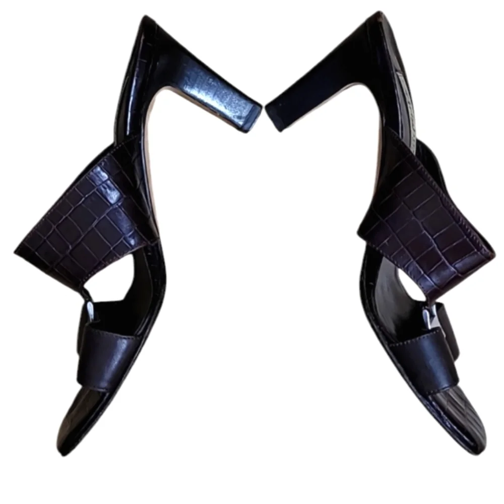 Brighton Ryan Brown Croc Embossed Leather Sandals Square Toe Sz 6